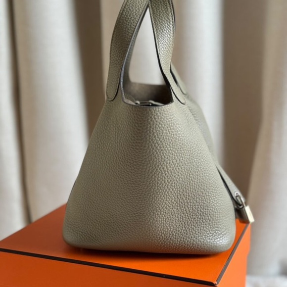 Hermes Picotin 18 (Sauge) - Picture 2 of 8